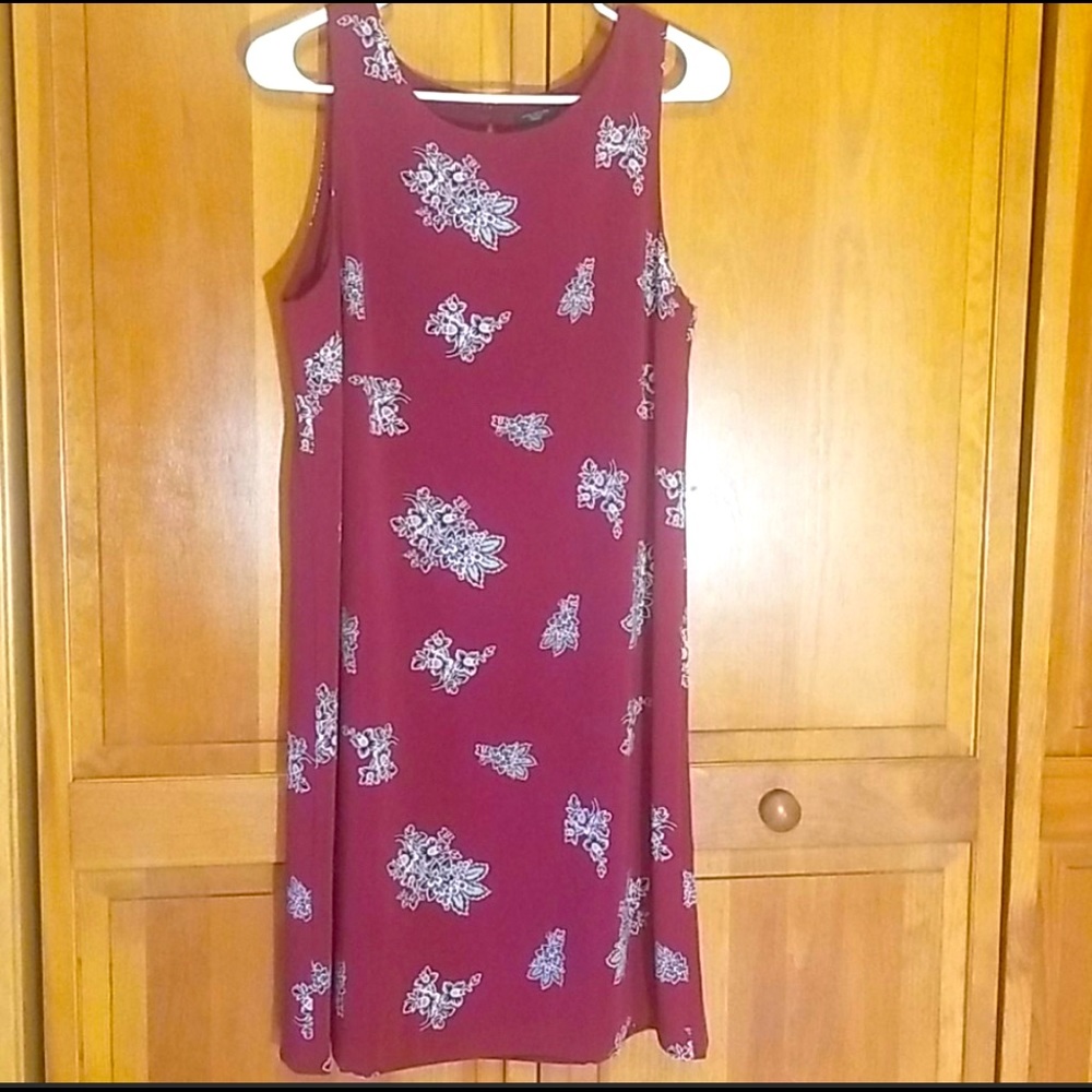 NWOT - Ann Taylor petite burgundy dress